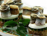 Канапе с килькой