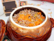 Готовим в горшочках: блюдо из гречки