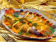 Как сделать вкусное заливное из рыбы?