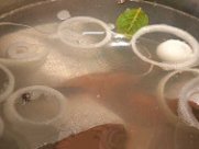 Полезный салат с рыбой и капустой