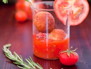 Томатный соус с луком и вином