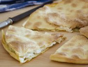 Рецепт фокачо с сыром и чесноком